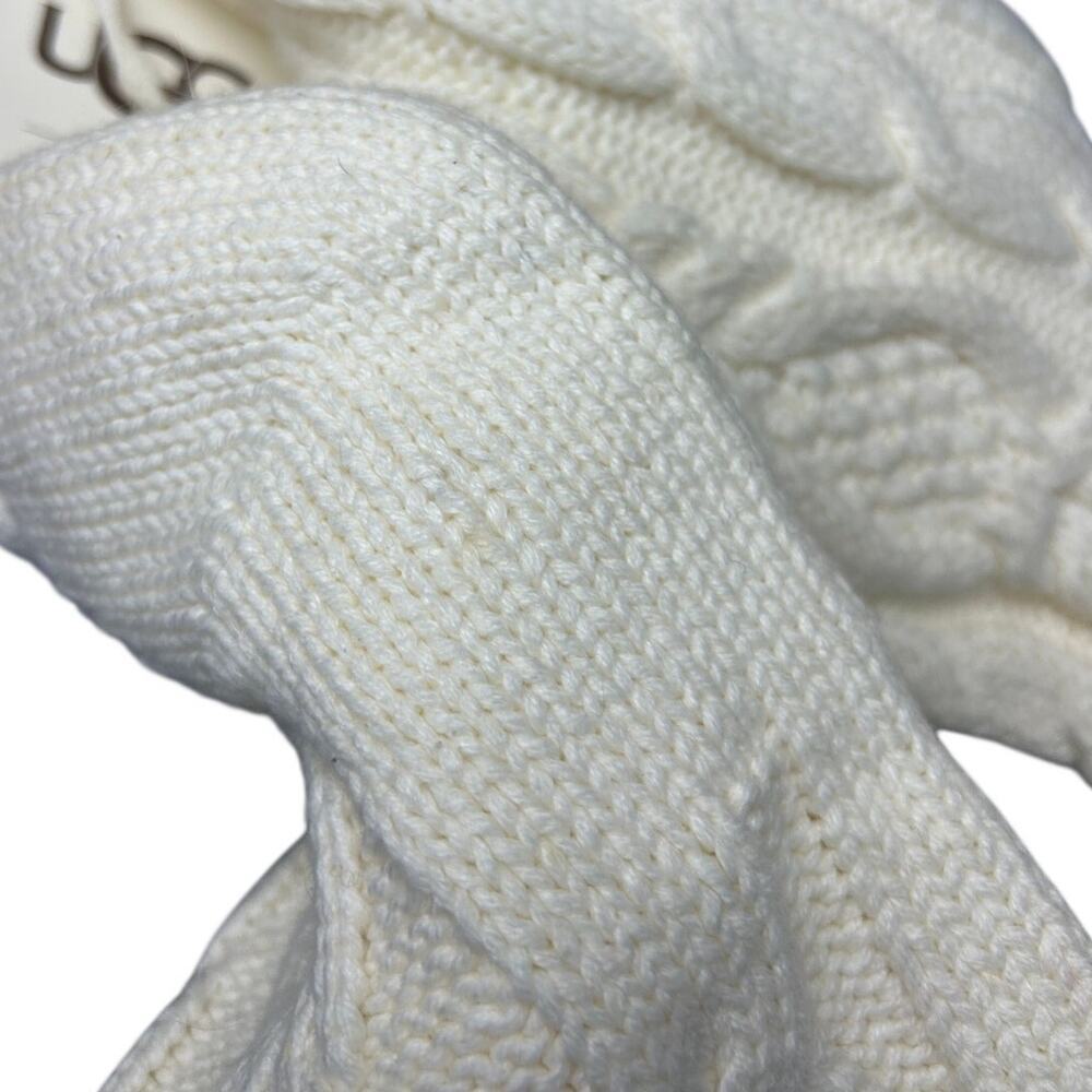 NWT Ugg Home Cable Knit Christmas Stockings Set of 2 Cream White Holiday Decor - Picture 4 of 7